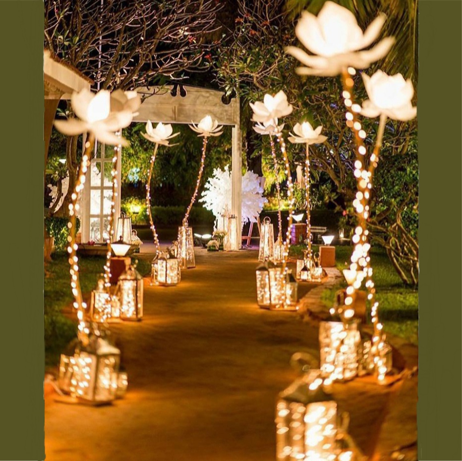 Lotus Illuminate Outdoor/Indoor Stand